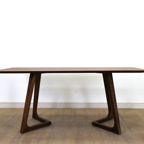ODEN DINING TABLES