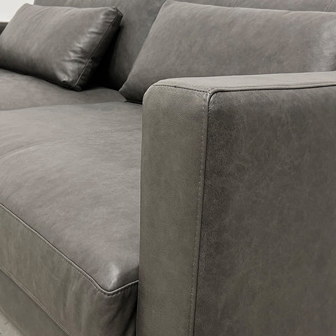 BERLIN CUSTOM LEATHER SOFAS AND SECTIONALS