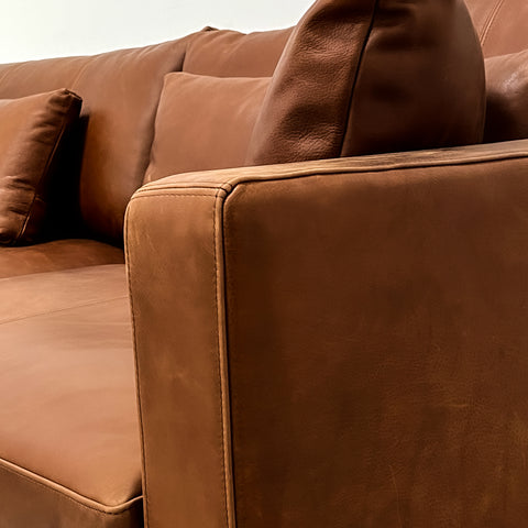 Whistler Leather Sofas And Sectionals