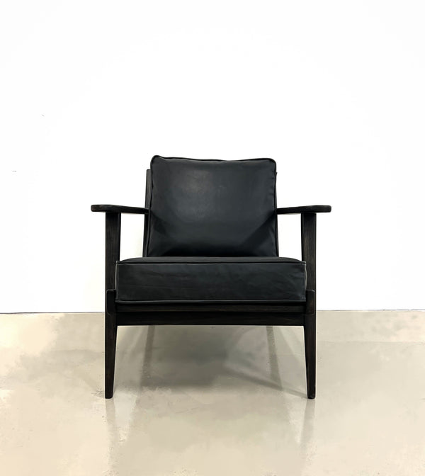DAMAGED LM1058 Arm Chair - Black