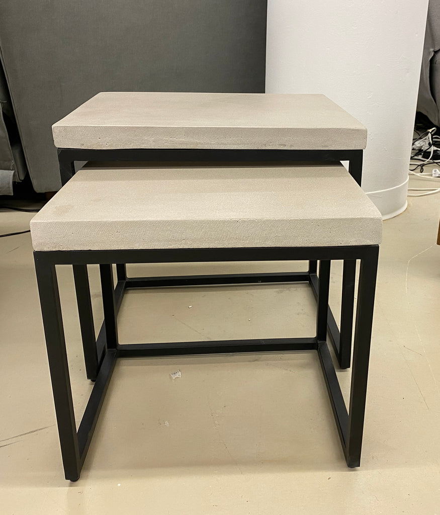 79 Grey Concrete - 20" Side Table